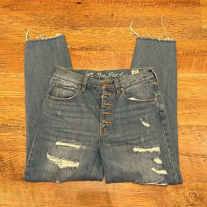 We The Free Button Up High Rise Distressed Jeans Cut Off Hem A25